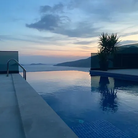 Turquoise Villa